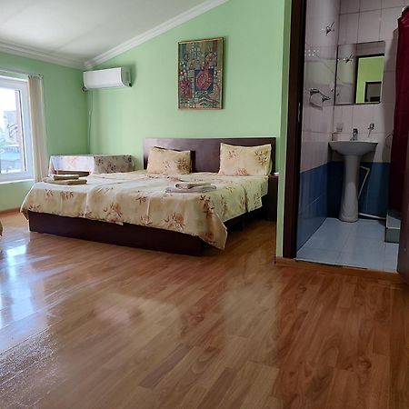 Bonjour House Hotell Jerevan Eksteriør bilde